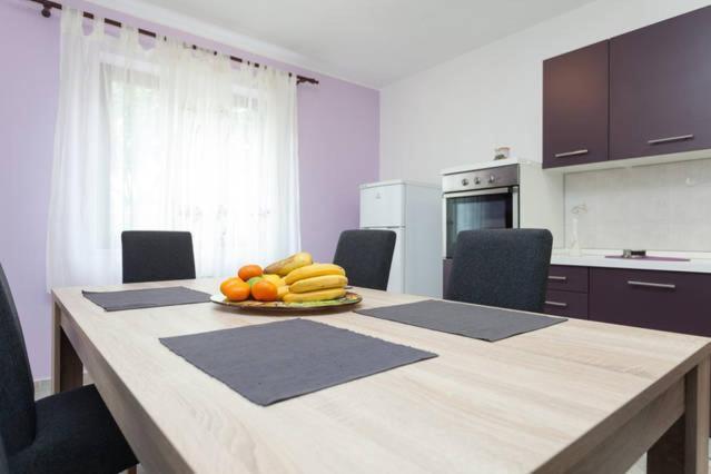 Apartment Helena Пула Екстер'єр фото